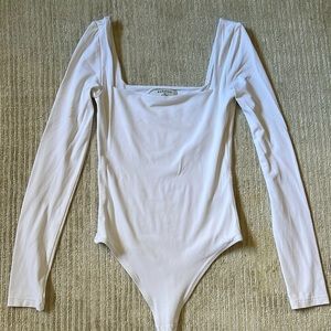 Aritzia Babaton Bodysuit